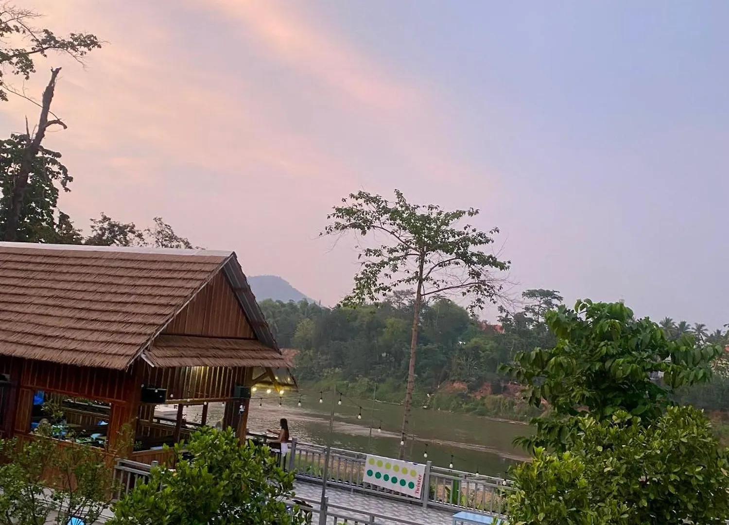 Sunrise Riverside Pool Hostel Luang Prabang 0*,