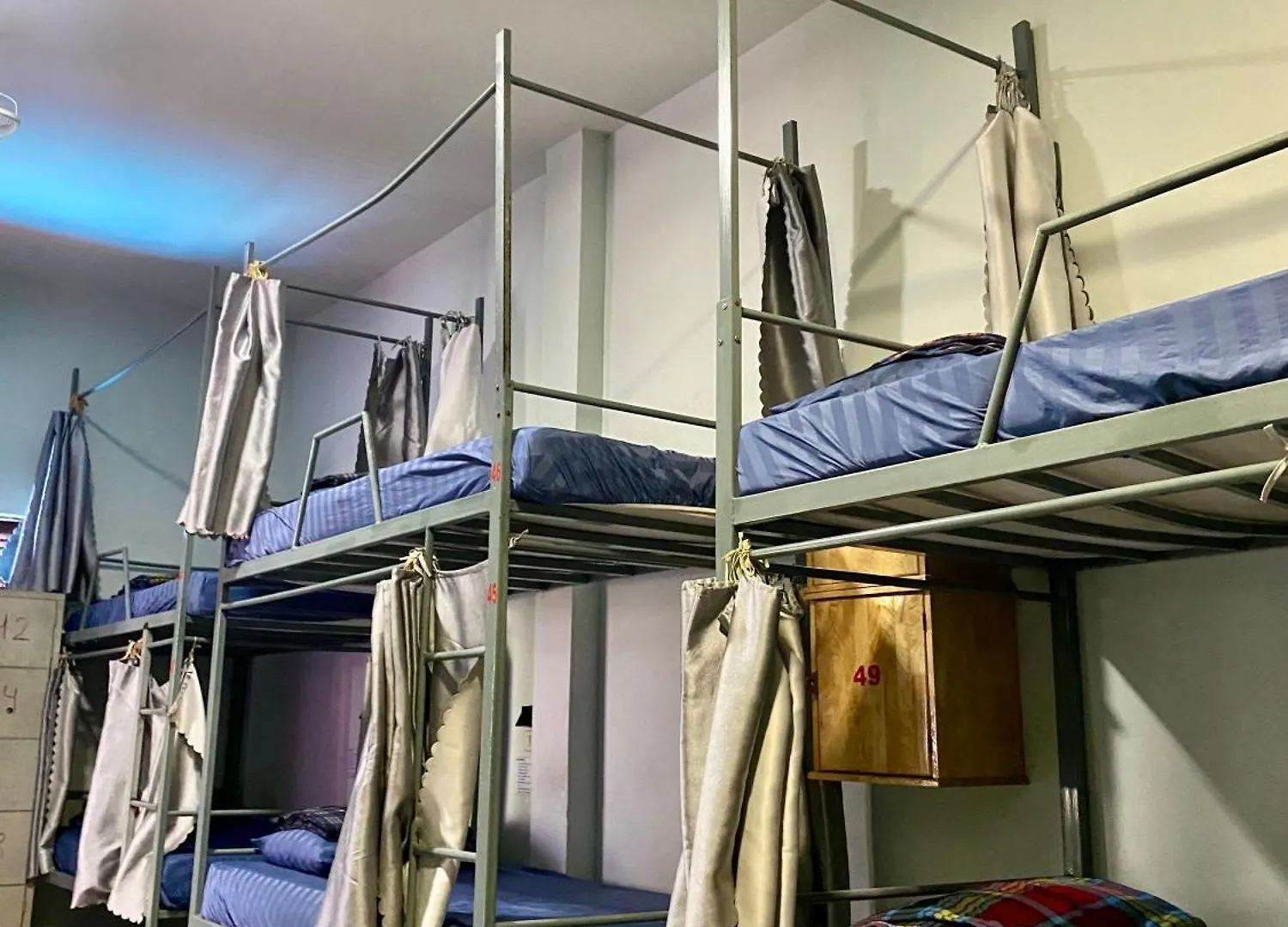 Sunrise Riverside Pool Hostel ルアンパバーン ラオス